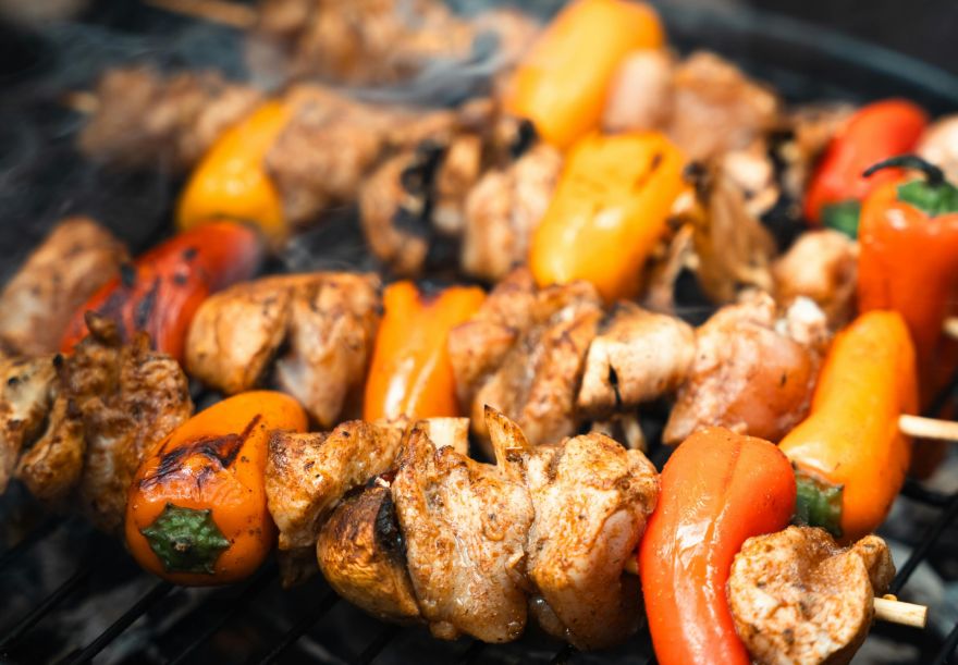 Grilē gudri: šefpavāra padomi izdevīgai un daudzveidīgai grilēšanai