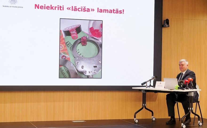 Latvijā jaunieši arvien biežāk no citām ES valstīm pasūta saldumos iestrādātas narkotikas