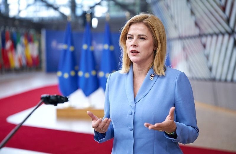 Latvijas premjere un Igaunijas prezidents aicina iecelt ES īpašo sūtni sarunām ar Krieviju par kara Ukrainā izbeigšanu