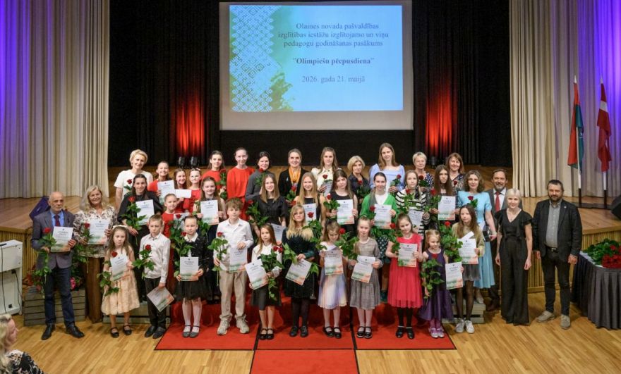 Olainē godina izcilniekus: "Olimpiešu pēcpusdienā" sveikti novada labākie skolēni un pedagogi