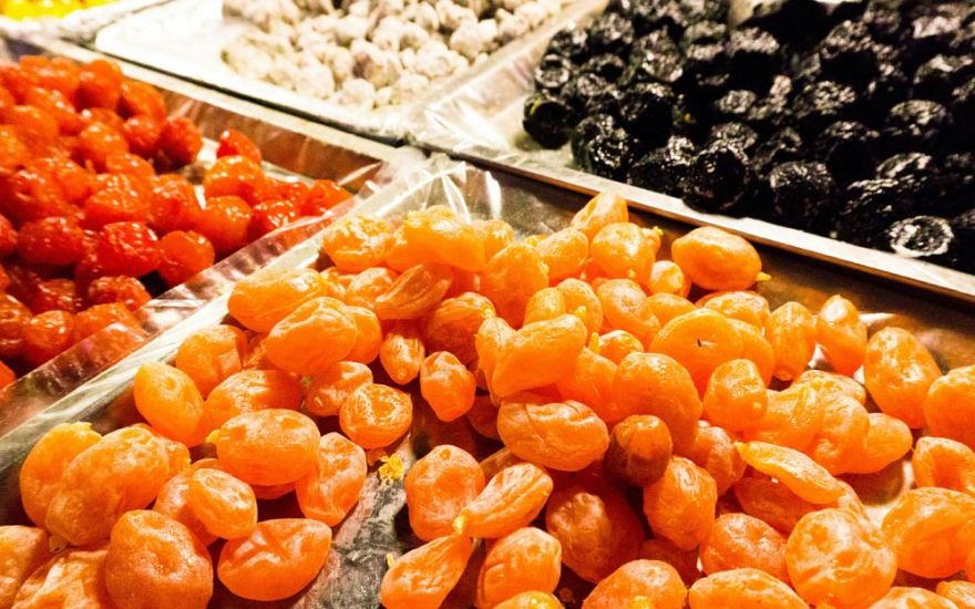 PVD konstatējis "neatbilstības" Uzbekistānas izcelsmes rozīnēs un žāvētās aprikozēs