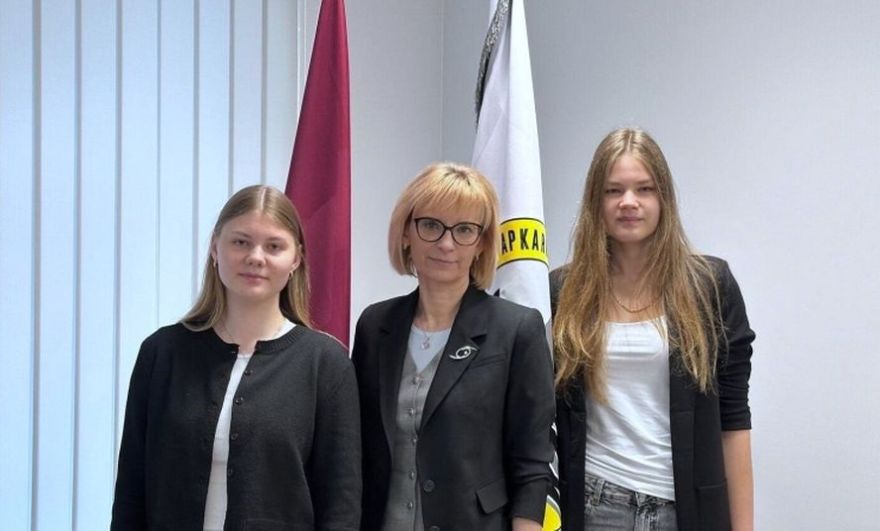 VIDEO: Viss goda pjedestāls – Ādažu vidusskolas audzēkņiem pirmās trīs vietas KNAB video konkursā